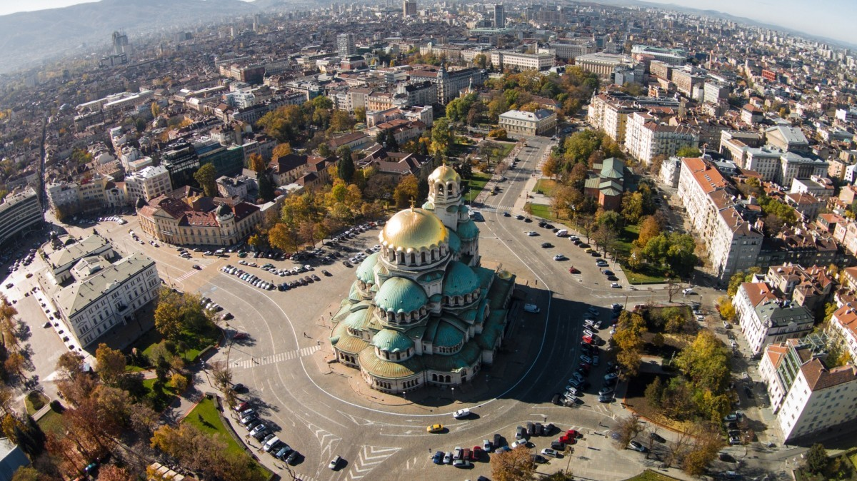 Quốc gia có nền văn hóa đa dạng Bulgaria là lựa chọn hoàn hảo để làm việc, thuận tiện du lịch quanh Châu Âu